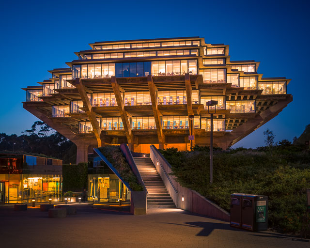 Geisel library on the campus of UC San Diego.